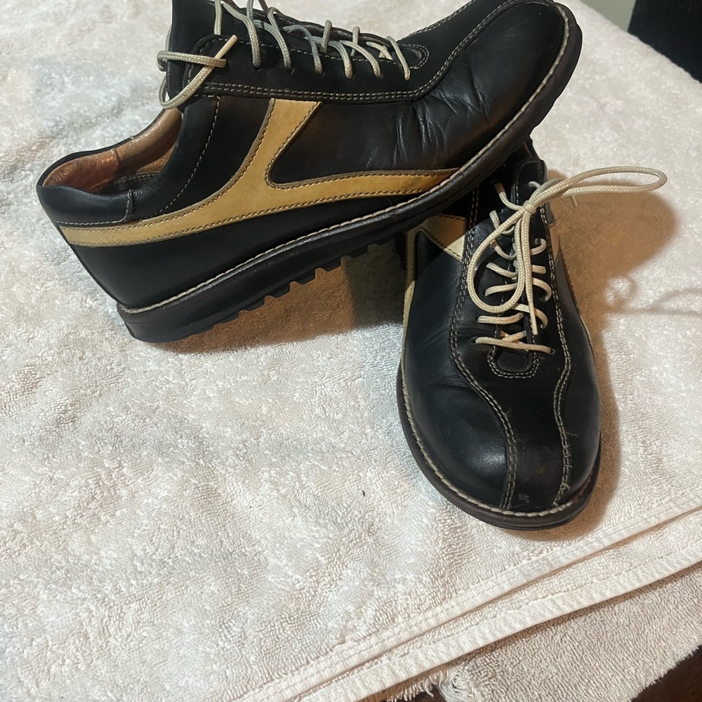 Women's Black and Tan Sneakers
